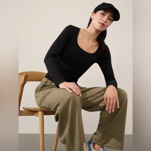 Athleta Tops - ATHLETA Signature Rib Square Neck Top in Black Size Large